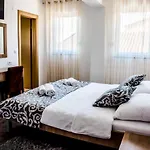 Monako Hotel