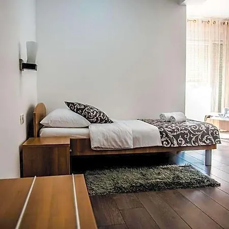 Monako Hotel